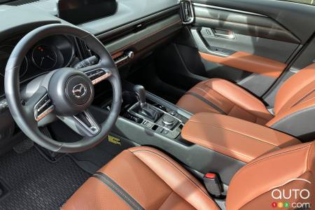 2023 Mazda CX-50 - Interior